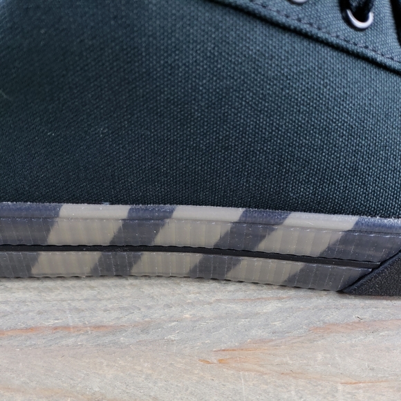 adidas Men's Daily 3.0 CLN Canvas Lifestyle Skateboarding Shoes - Picture 8 of 9